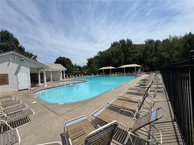 15915 S Avalon Street, Olathe, KS 66062