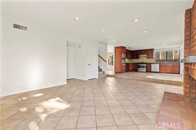 24562 Via Tonada, Lake Forest (el Toro), CA 92630