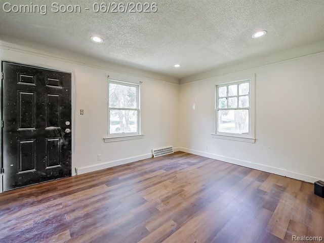 16200 Chatham Street, Detroit, MI 48219