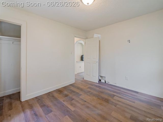 16200 Chatham Street, Detroit, MI 48219