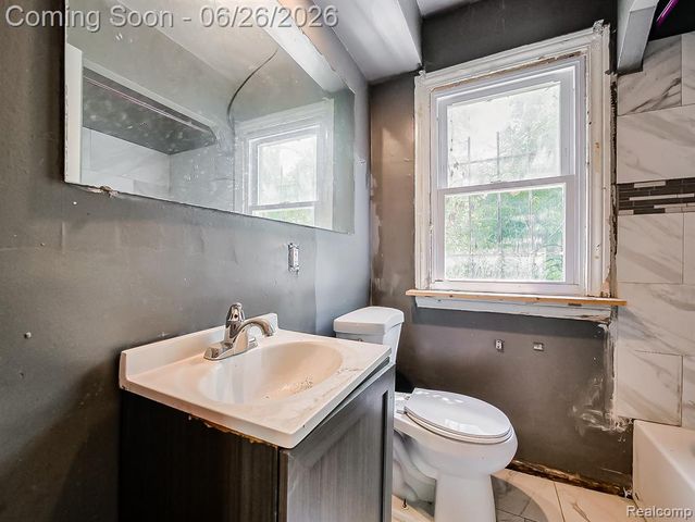 16200 Chatham Street, Detroit, MI 48219