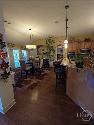 100 Cumberland Way, Savannah, GA 31407