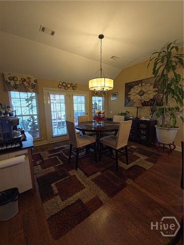 100 Cumberland Way, Savannah, GA 31407