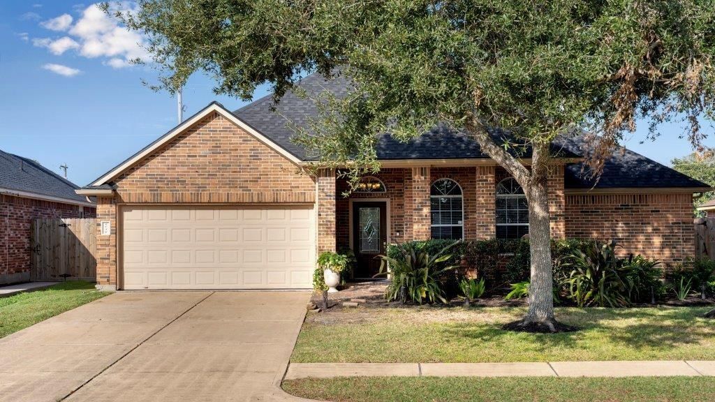 6086 Haysden Lane, League City, TX 77573