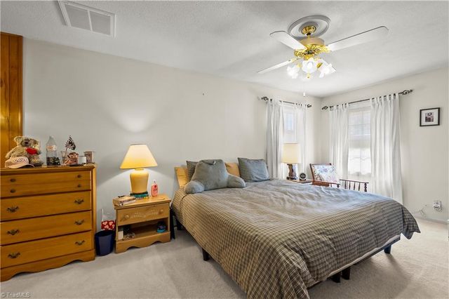 3705 Whitehaven Road, Winston-salem, NC 27106