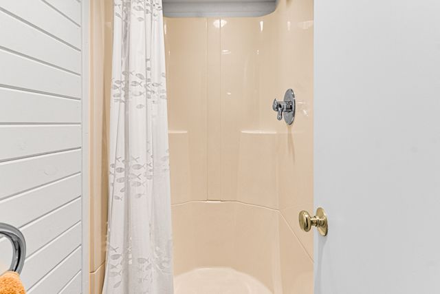 18538 Oakley Avenue, Lansing, IL 60438