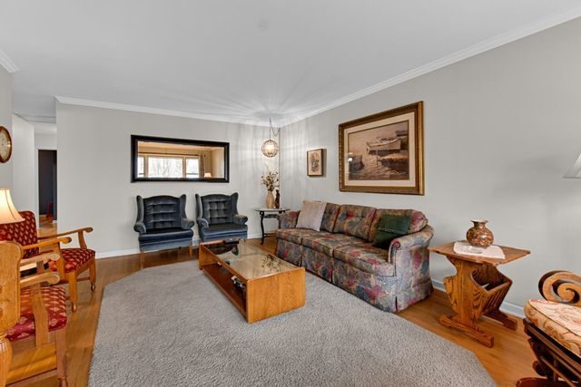 18538 Oakley Avenue, Lansing, IL 60438