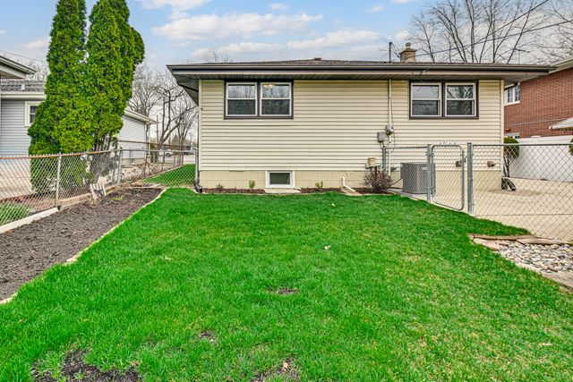 18538 Oakley Avenue, Lansing, IL 60438