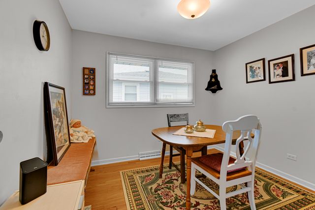 18538 Oakley Avenue, Lansing, IL 60438