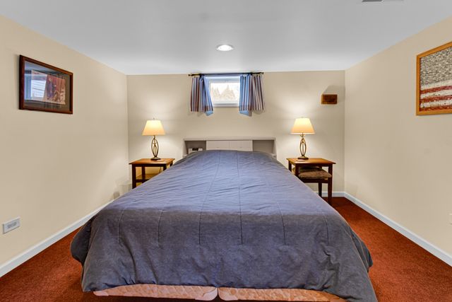 18538 Oakley Avenue, Lansing, IL 60438