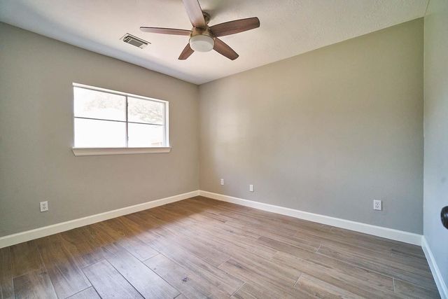 3234 Bodine Drive, Pearland, TX 77584