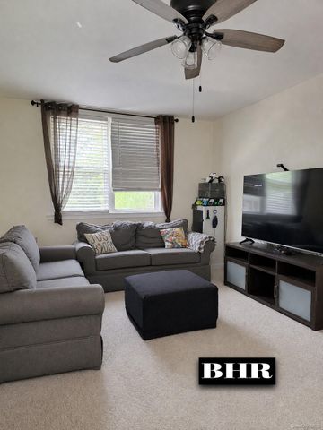 2020 Pearson Street 67F, Brooklyn, NY 11234