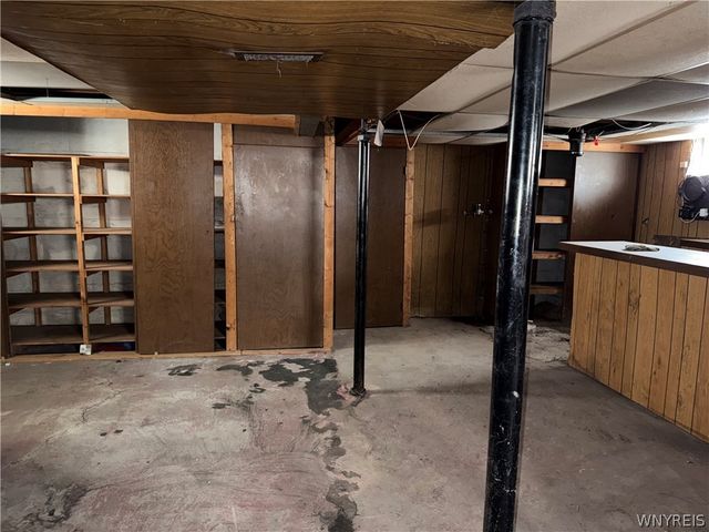 35 Hewitt Avenue, Buffalo, NY 14215