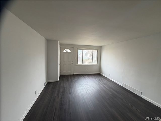 35 Hewitt Avenue, Buffalo, NY 14215