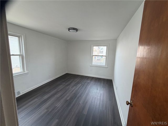 35 Hewitt Avenue, Buffalo, NY 14215