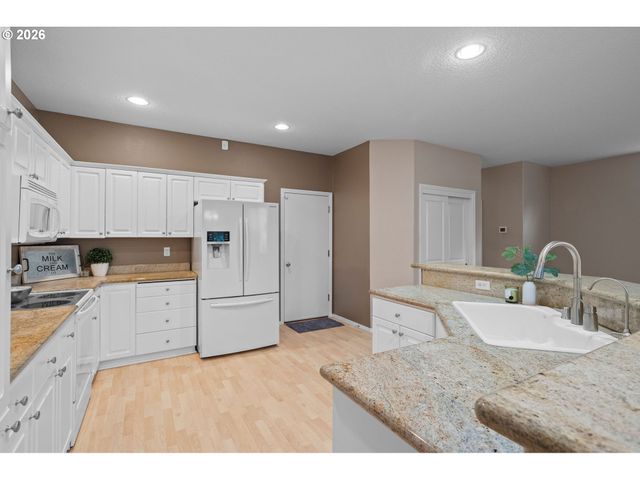 5624 J St, Washougal, WA 98671