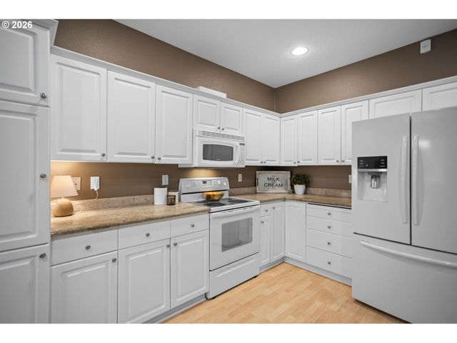 5624 J St, Washougal, WA 98671