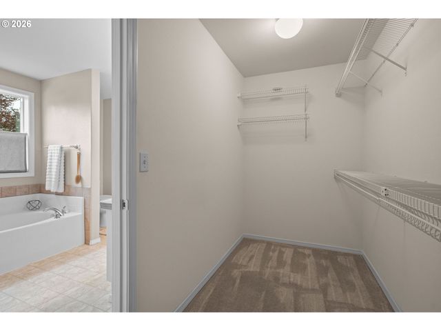 5624 J St, Washougal, WA 98671