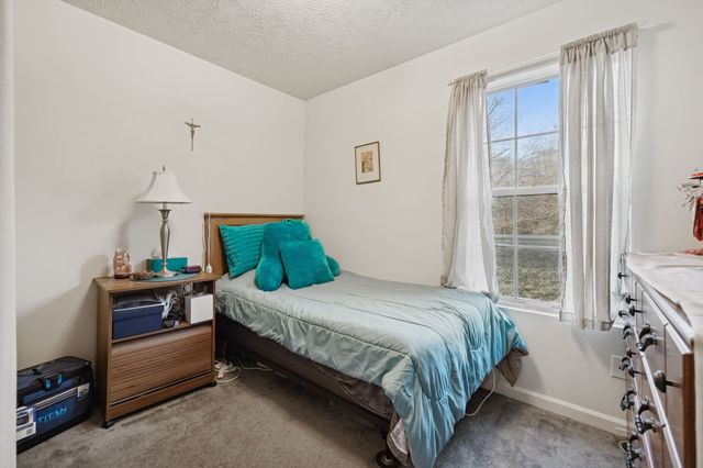 1337 Oaklawn Rd, Chapmansboro, TN 37035