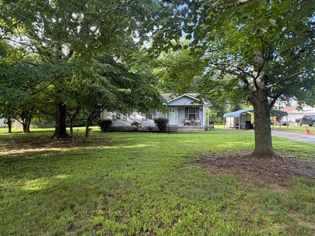 1337 Oaklawn Rd, Chapmansboro, TN 37035