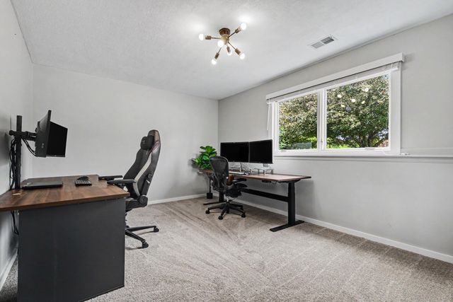 7900 Noffke Drive, Caledonia, MI 49316