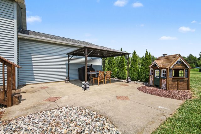 7900 Noffke Drive, Caledonia, MI 49316
