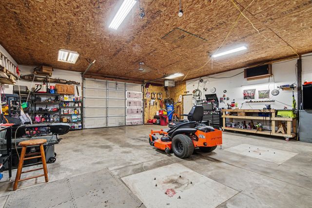 7900 Noffke Drive, Caledonia, MI 49316