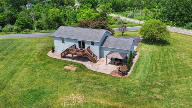 7900 Noffke Drive, Caledonia, MI 49316