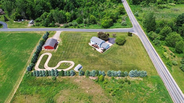 7900 Noffke Drive, Caledonia, MI 49316