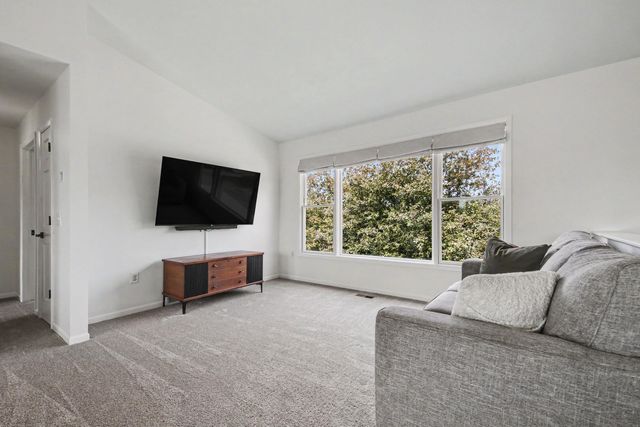 7900 Noffke Drive, Caledonia, MI 49316