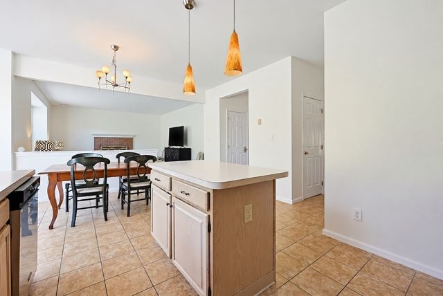 93 Robert Road, Marlborough, MA 01752
