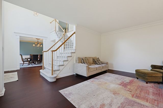 93 Robert Road, Marlborough, MA 01752