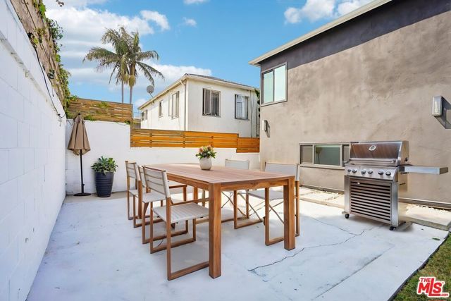885 Kincaid Avenue, Inglewood, CA 90302