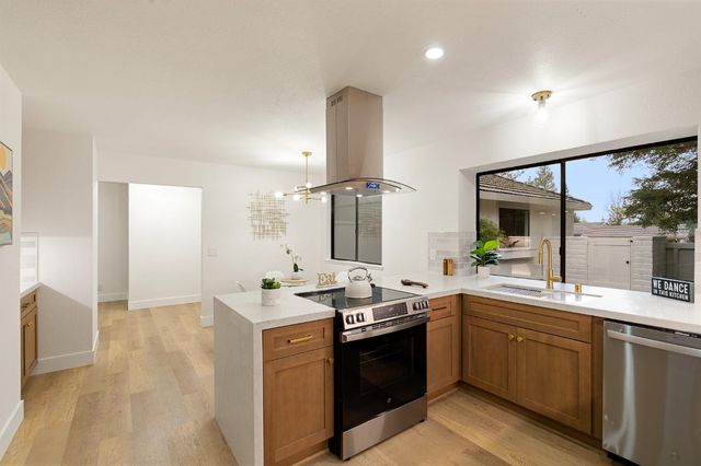 6942 Pera Dr, Rancho Murieta, CA 95683