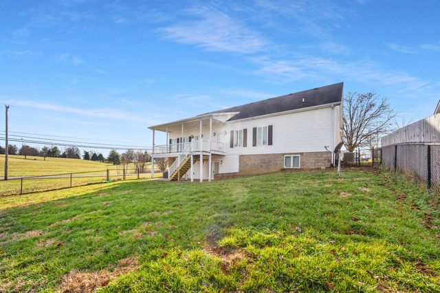 100 Doubletree Court, Mt Sterling, KY 40353