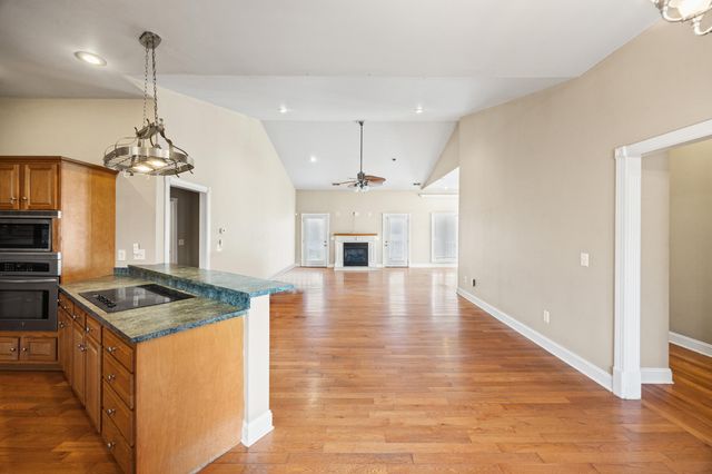 100 Doubletree Court, Mt Sterling, KY 40353