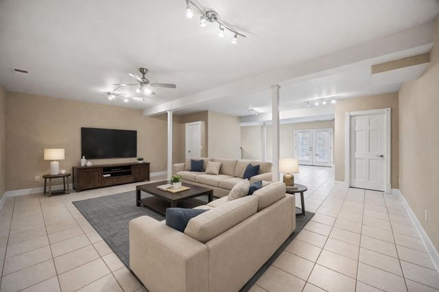 100 Doubletree Court, Mt Sterling, KY 40353