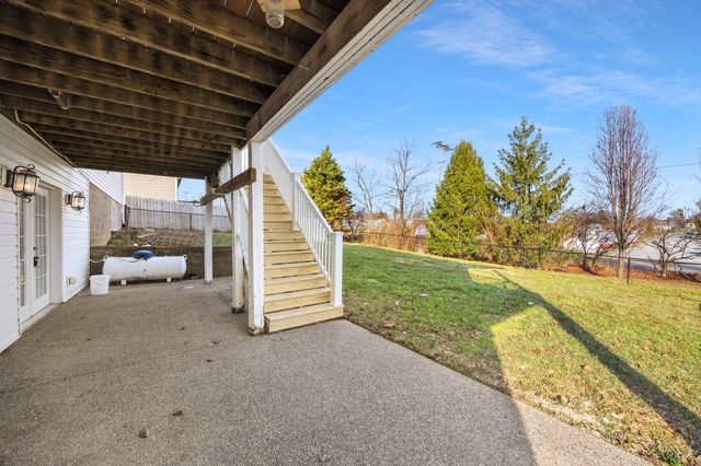 100 Doubletree Court, Mt Sterling, KY 40353