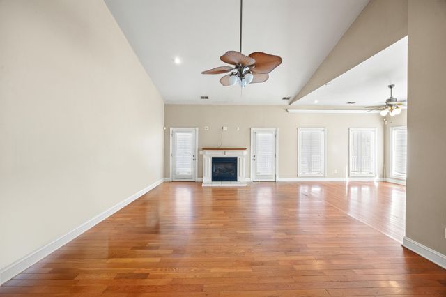 100 Doubletree Court, Mt Sterling, KY 40353