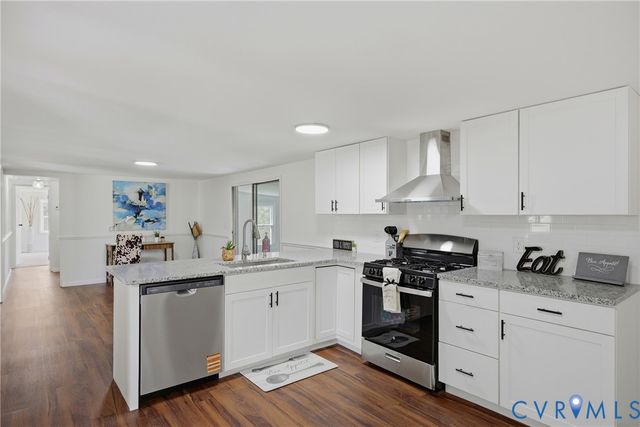 287 Taylor Ln, Essex, VA 22560