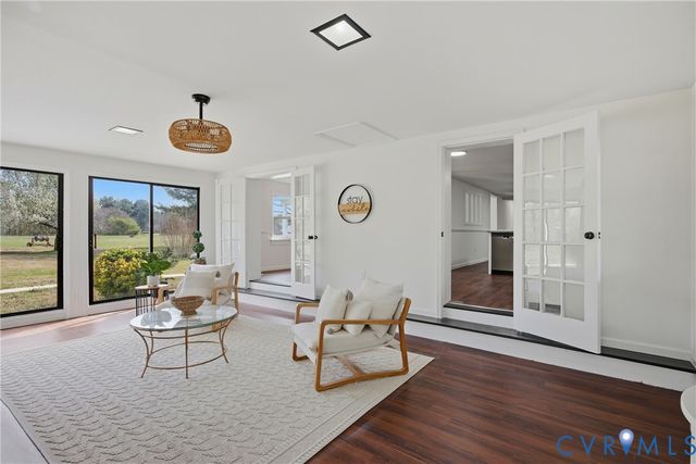 287 Taylor Ln, Essex, VA 22560