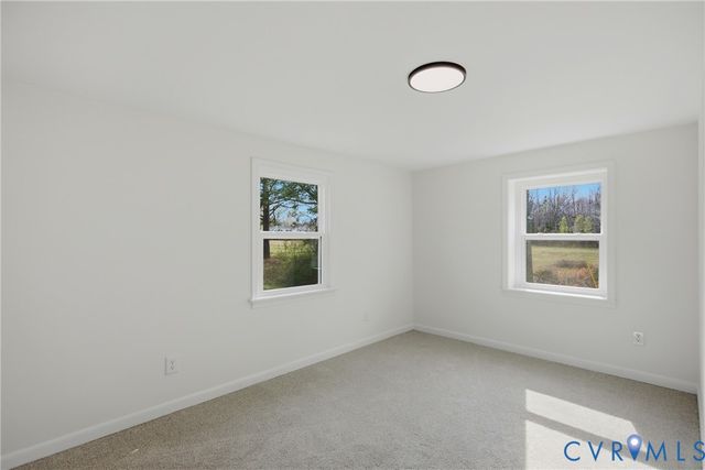 287 Taylor Ln, Essex, VA 22560