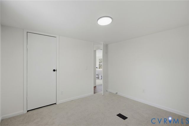 287 Taylor Ln, Essex, VA 22560