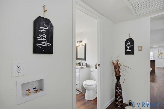 287 Taylor Ln, Essex, VA 22560