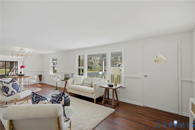 287 Taylor Ln, Essex, VA 22560