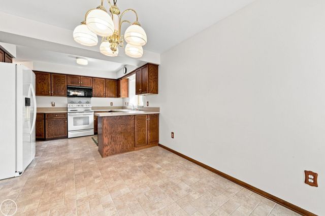 7028 Copper Creek Drive, Washington Twp, MI 48094