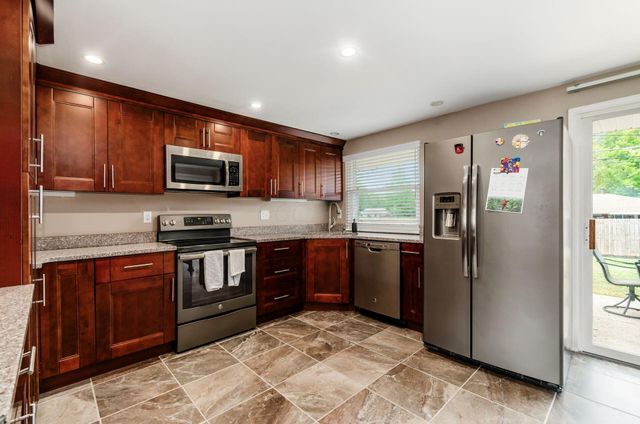 3660 Managua Drive, Westerville, OH 43081