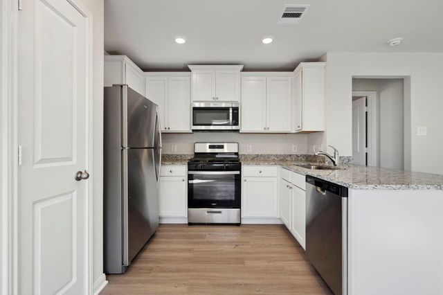 313 Grayson Baw Lane, Waller, TX 77484