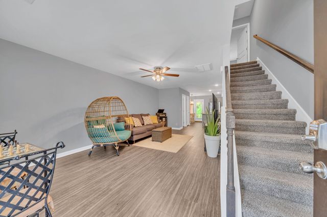 253 Woodland Valley Ln, Clarksville, TN 37040