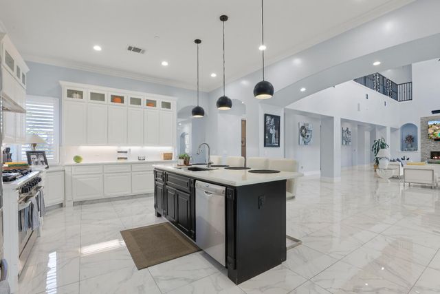 4600 Tudor, Stockton, CA 95212